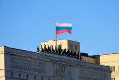 Над регионами РФ и акваториями морей за ночь поразили 475 украинских дронов