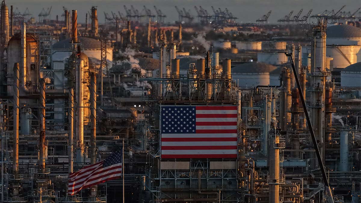 В США запасы нефти за неделю подскочили на 17,42 млн баррелей