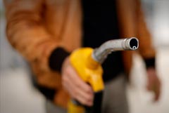 Автомобильное топливо в ЕС в июне подорожало на 13,7% г/г