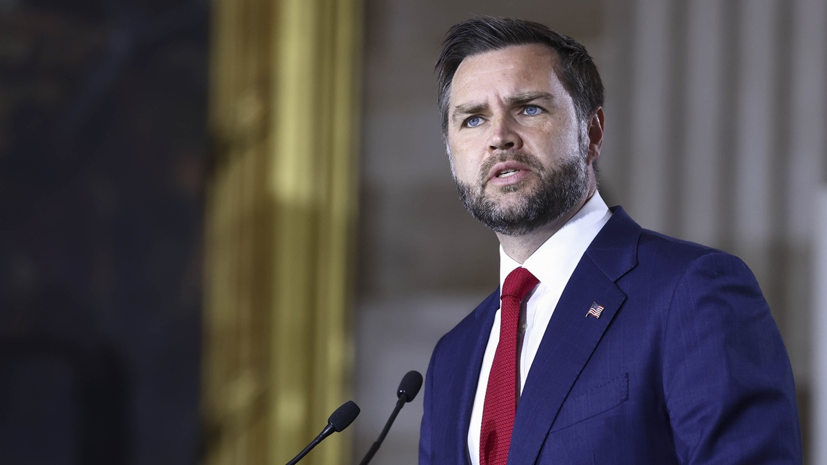 Вэнс назвал две главные цели США в конфликте с Ираном