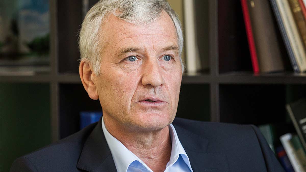 Основатель "Рольфа" Петров заочно получил девять лет лишения свободы
