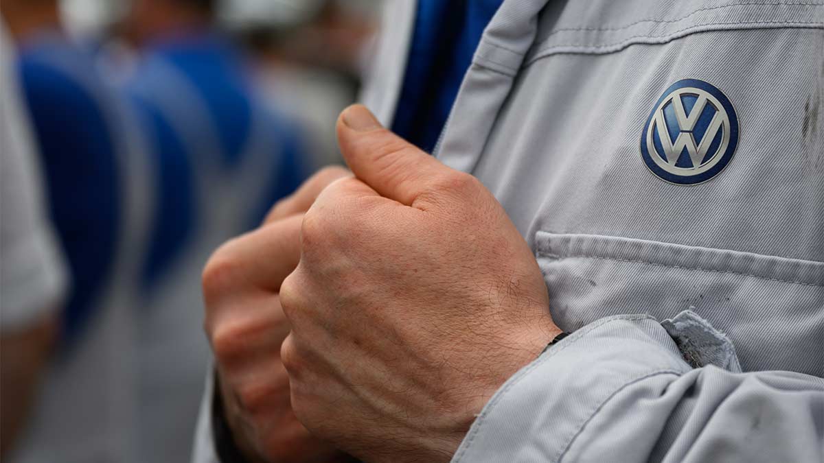 Профсоюз Volkswagen предупредил о возможном сокращении до 140 тысяч рабочих мест