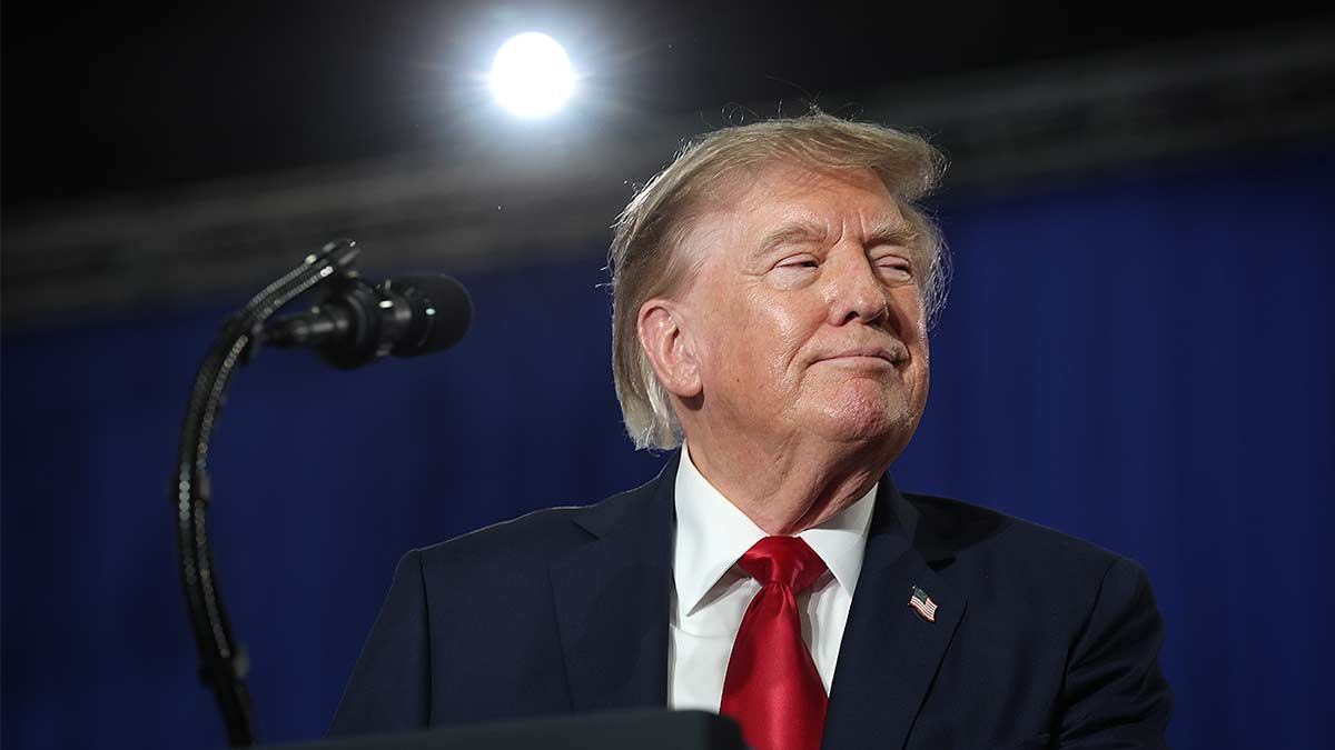 Трамп назвал поездку главы ЦРУ в РФ "отчасти рутинной"