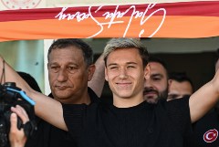 "Галатасарай" Батракова сыграет с ПСЖ Сафонова и "Барселоной" в ЛЧ