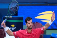 Хачанов обыграл Оже-Альясссима во втором круге US Open