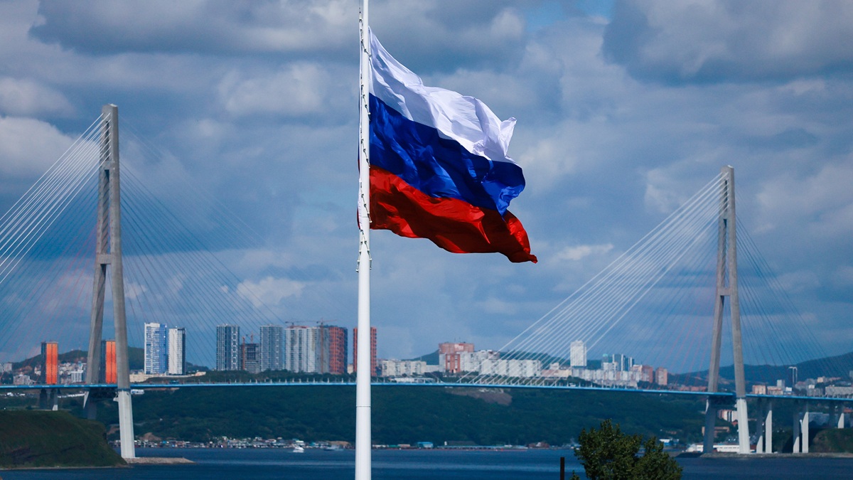 Около 300 соглашений почти на 6,7 трлн рублей подписали участники ВЭФ в Приморье