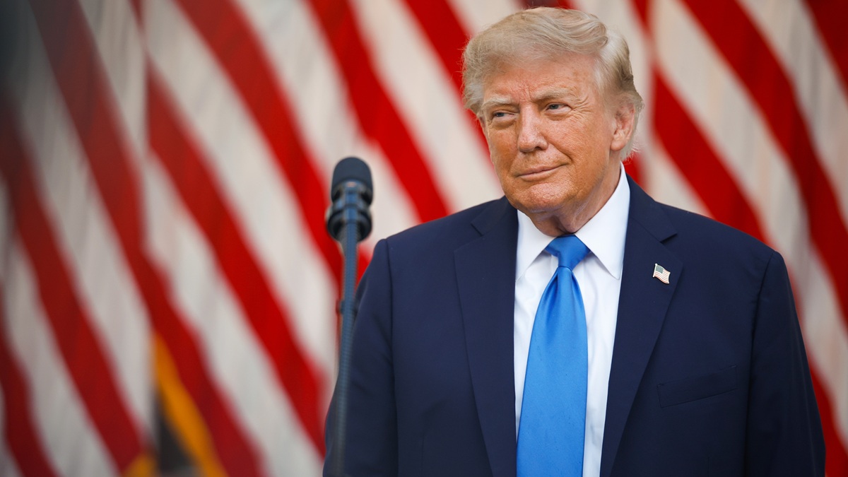 Трамп вновь предложил переименовать Ормузский пролив в свою честь
