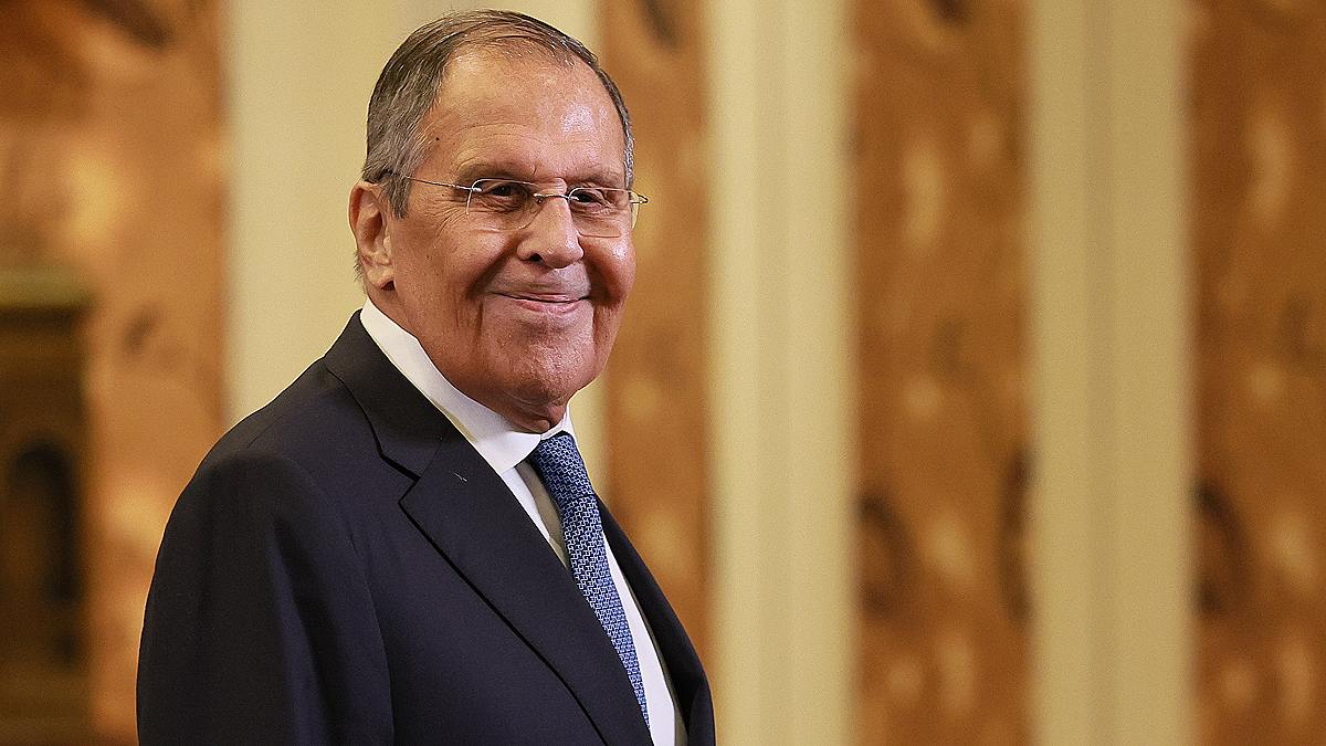 Лавров заявил, что готовая к переговорам с Киевом Россия на их время останавливать СВО не будет