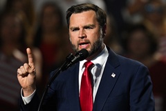 Вэнс заявил, что конфликт США и Ирана скоро вступит в новую фазу
