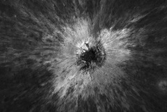 NASA обнаружило крупнейший новый кратер на Луне