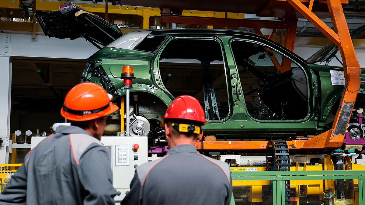 "АвтоВАЗ" начал серийный выпуск кроссовера Lada Azimut в Тольятти