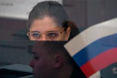 Учетную запись на Госуслугах разрешили подтверждать в салоне связи