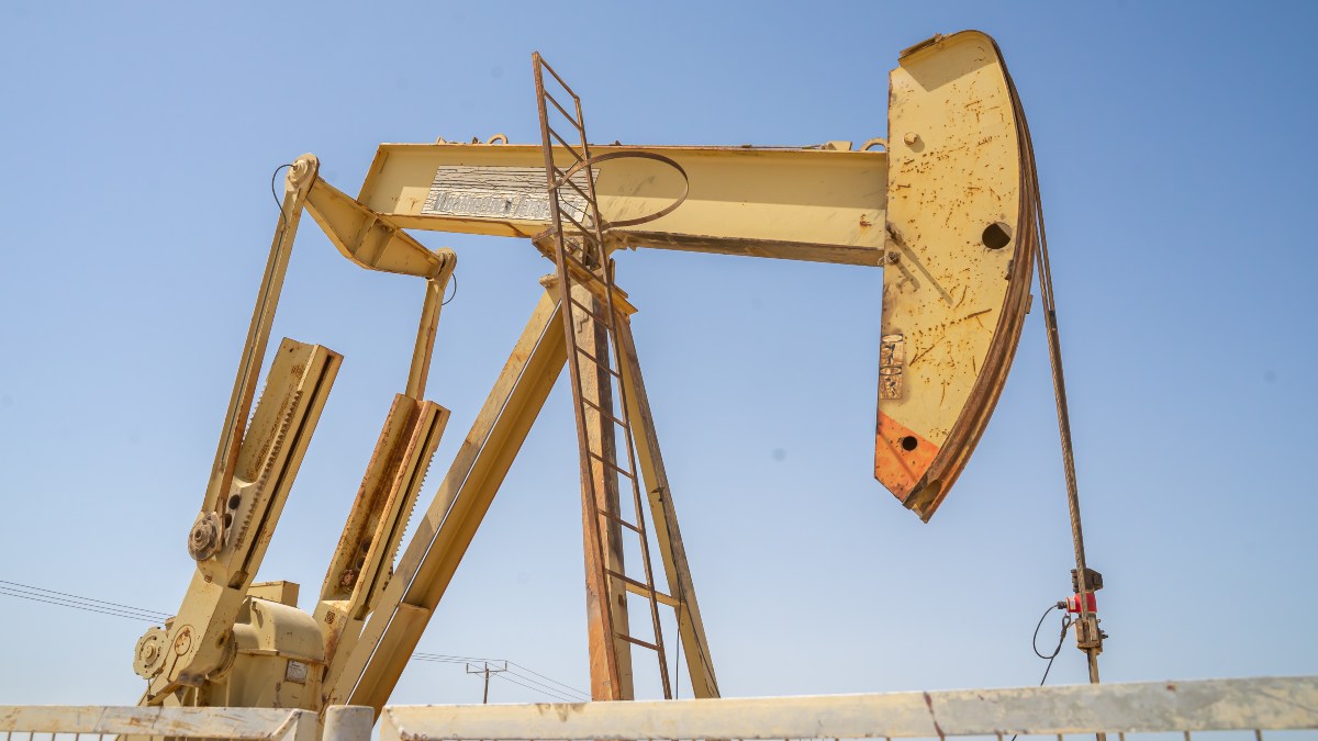 "Семерка" ОПЕК+ решила сохранить действующие квоты по добыче нефти на ноябрь