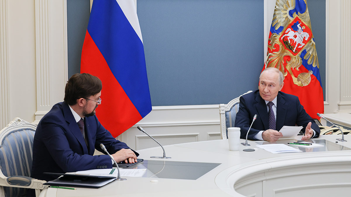 Путин сообщил, что существенного ущерба от недавних попаданий по НПЗ в РФ нет