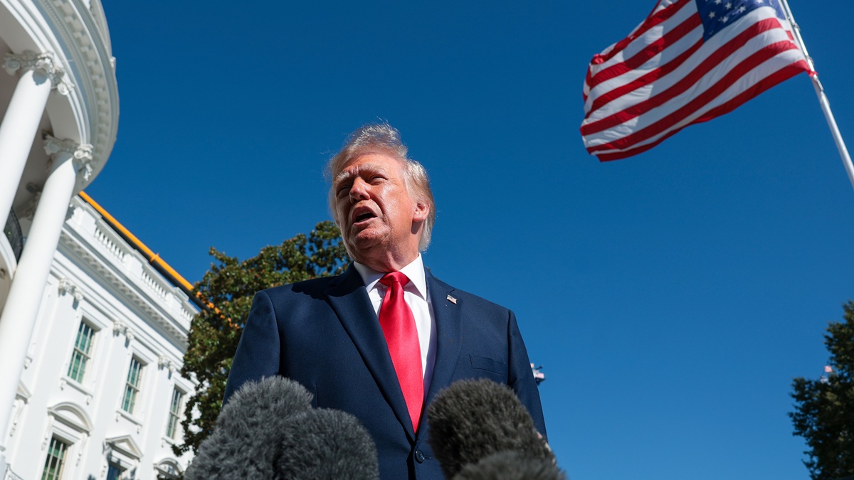 Трамп не знает, с кем именно в Тегеране ведет переговоры Вашингтон