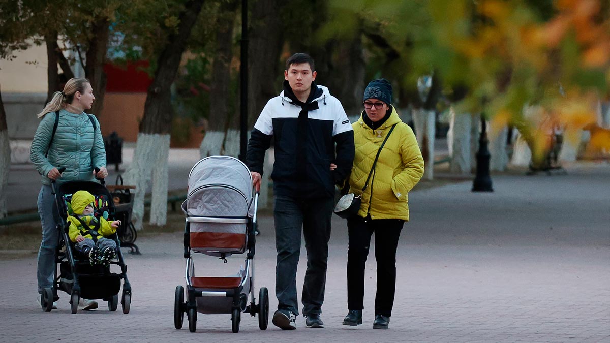 В Казахстане мужчинам отменят выплату пособия в декретный отпуск