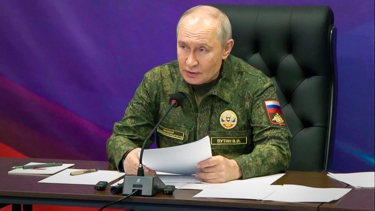 Президент РФ сообщил, что ЛНР полностью находится под российским контролем