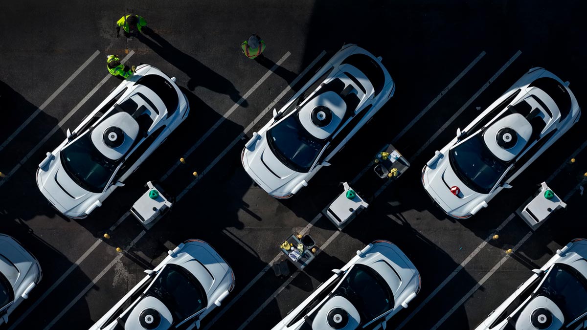 Waymo планирует запустить беспилотные такси в Торонто в 2028 году