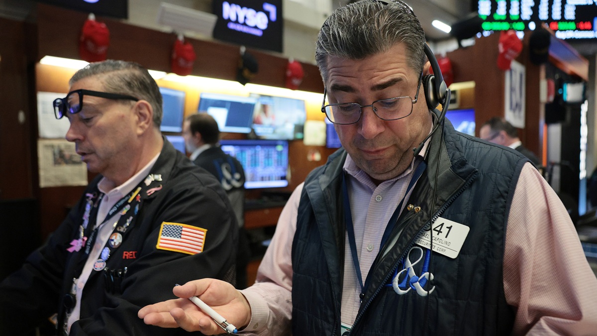 Dow Jones и S&P 500 выросли во вторник, Nasdaq завершил торги в небольшом минусе