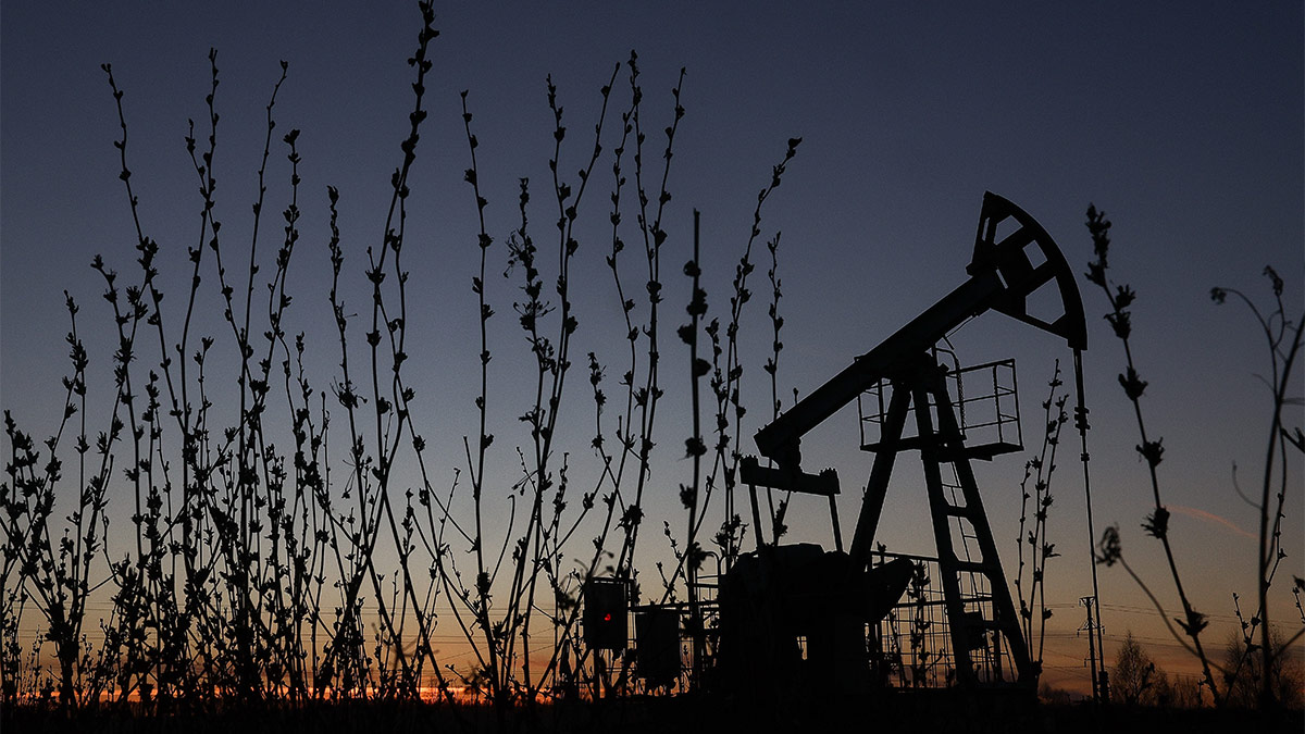 Нефть дешевеет, Brent торгуется около $114,5 за баррель