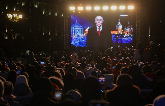 Свыше 2,1 млн россиян посетили новогодние гуляния в РФ